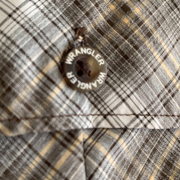 Wrangler Outdoor Series Grey Checkered Long Sleeve Button Down Size XL - Picture 6 of 14